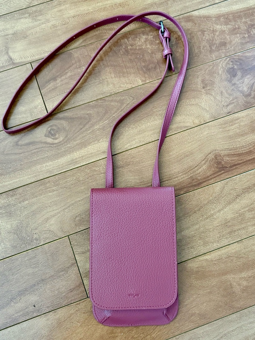 Pebbled Crossbody Phone Bag in Dusty Mauve